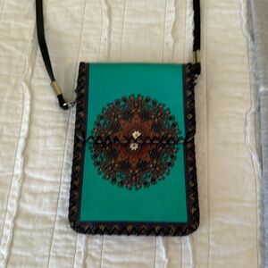 Crossbody phone carrier